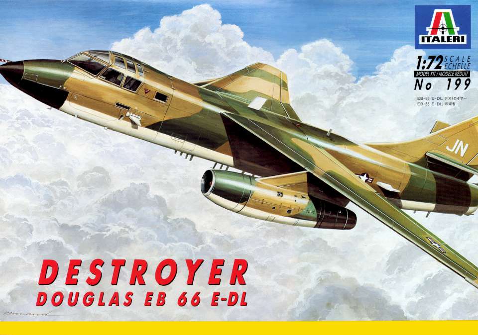 Italeri Douglas EB-66 Destroyer