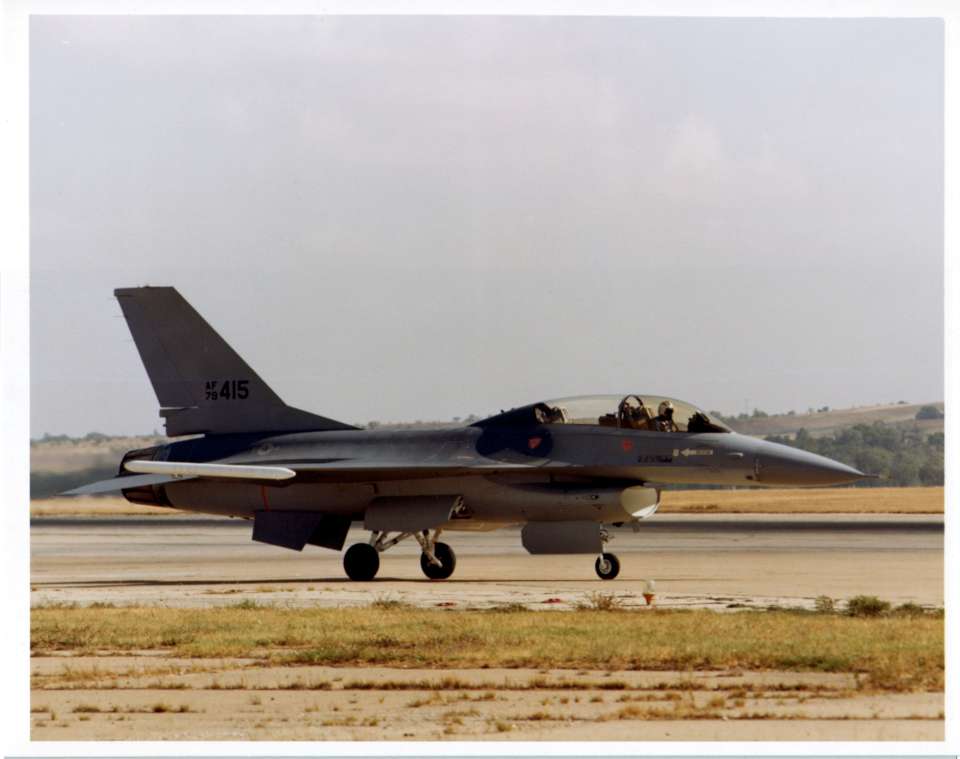 GD F-16 (24)-960