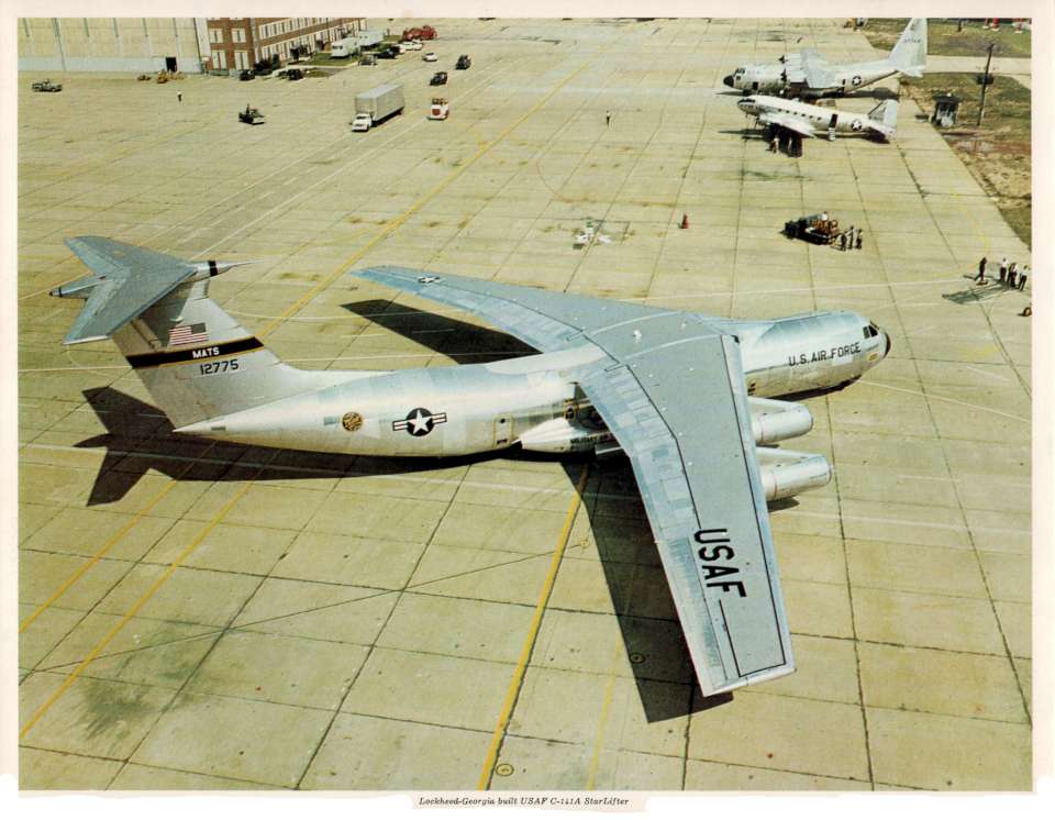 Lockheed C-141 (3)-960