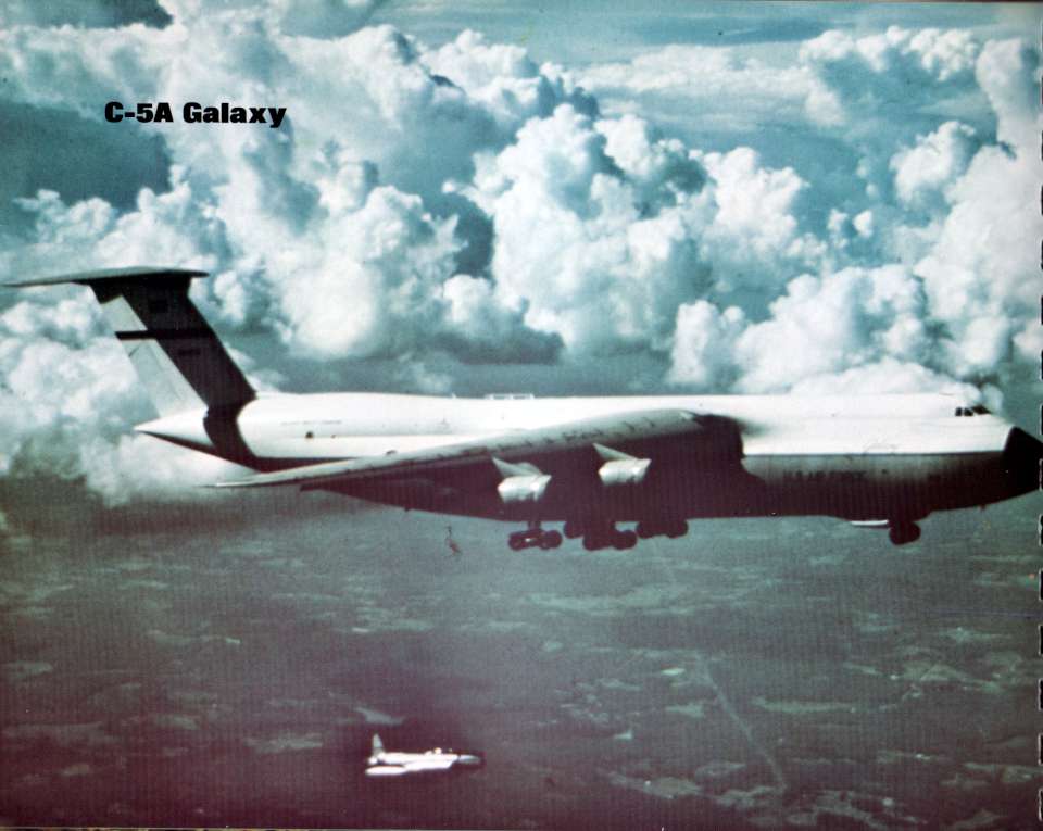 Lockheed C-5 Galaxy (19)-960