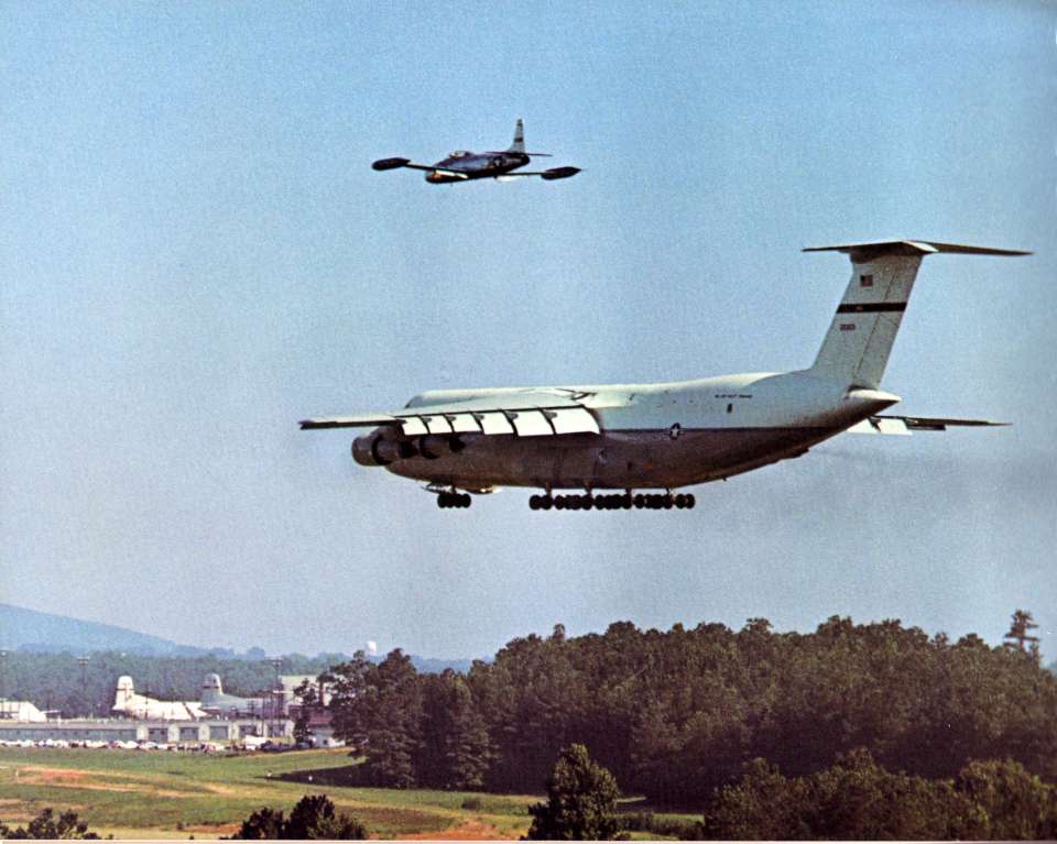 Lockheed C-5 Galaxy (31)-960